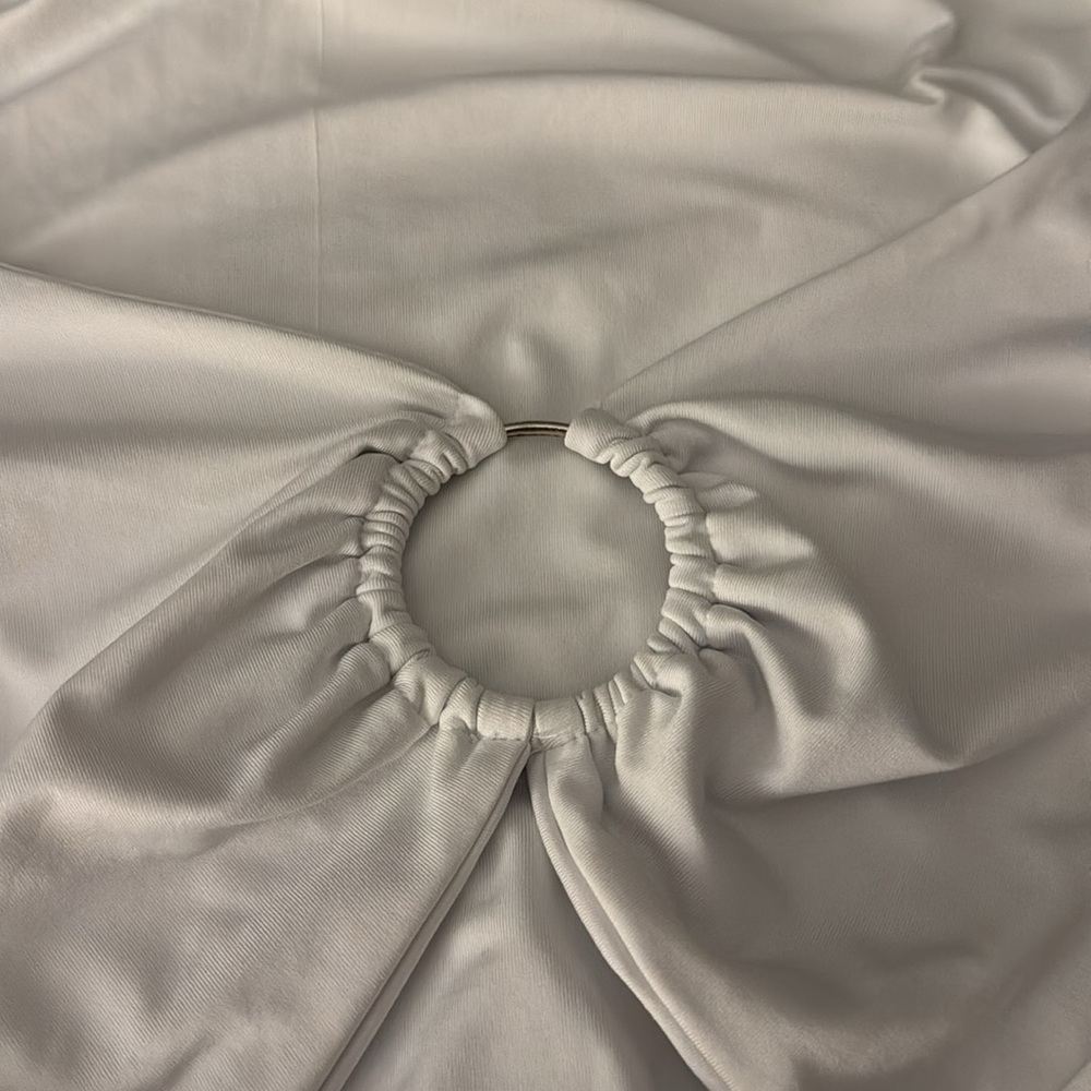 white o-ring going out top 🦴 - Picture 4 of 4